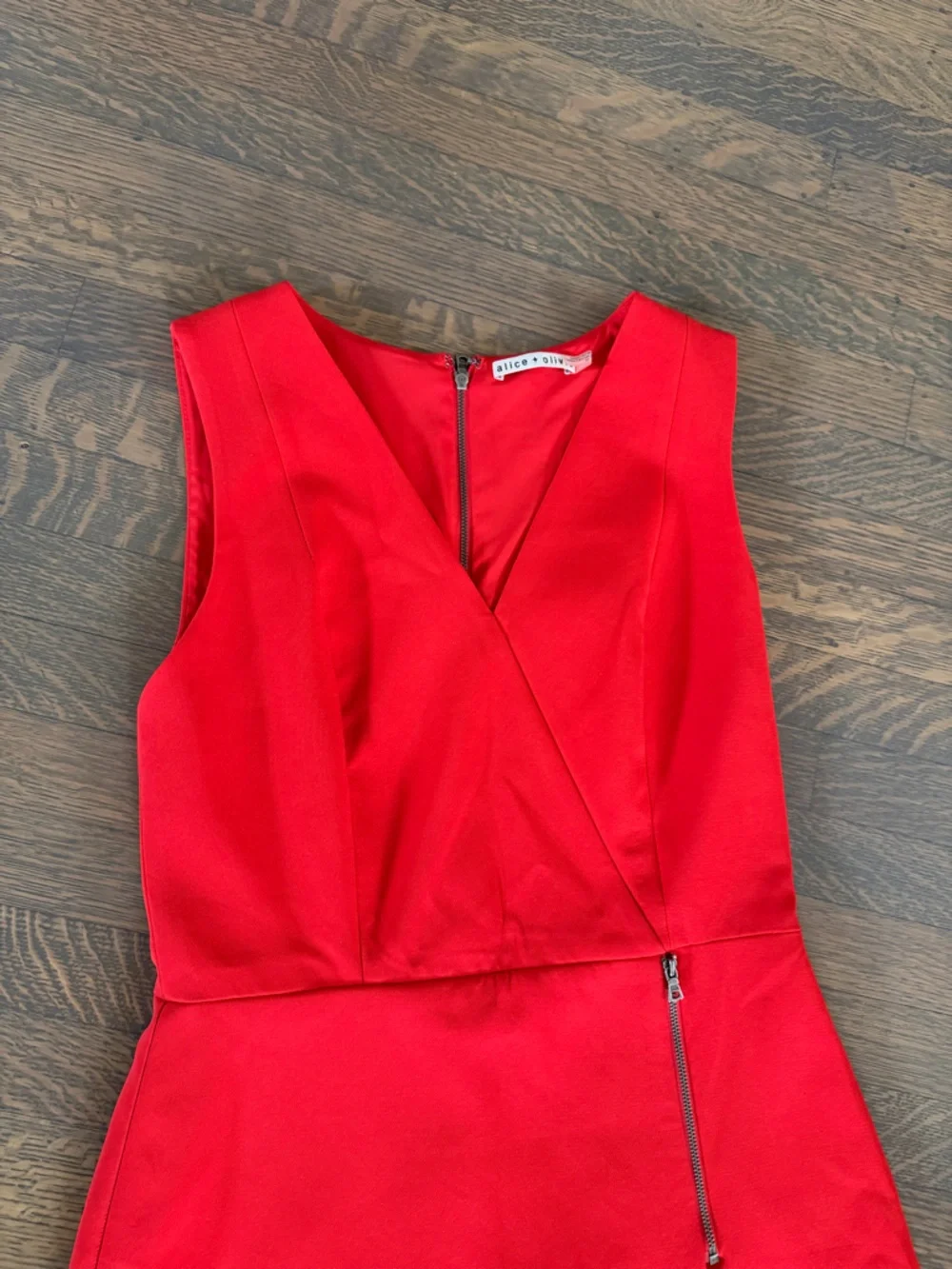 Alice + Olivia Lennon Red Side Zip Mini Dress EUC 10